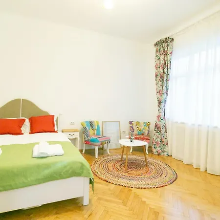 Bright Studio In The Heart Of The City With Netflix Bucharest Exterior photo